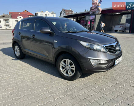 Кіа Sportage 2013 у Львові на Automoto.ua Сірий Кіа Sportage, об'ємом двигуна 1.7 л та пробігом 250 тис. км за 12700 $, фото 6 на Automoto.ua