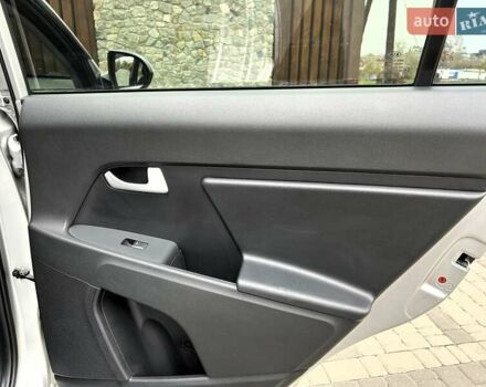 Серый Киа Sportage, объемом двигателя 2 л и пробегом 109 тыс. км за 13900 $, фото 55 на Automoto.ua