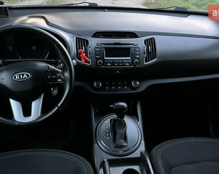 Киа Sportage 2013 в Запорожье на Automoto.ua Серый Киа Sportage, объемом двигателя 2 л и пробегом 162 тыс. км за 11999 $, фото 11 на Automoto.ua
