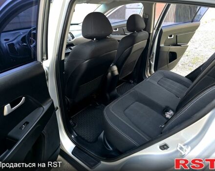 Киа Sportage 2013 в Харькове на Automoto.ua Серый Киа Sportage, объемом двигателя 1.7 л и пробегом 149 тыс. км за 12300 $, фото 7 на Automoto.ua