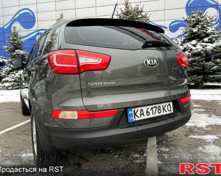 Серый Киа Sportage, объемом двигателя 2 л и пробегом 112 тыс. км за 13200 $, фото 3 на Automoto.ua