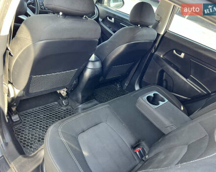 Кіа Sportage 2013 у Львові на Automoto.ua Сірий Кіа Sportage, об'ємом двигуна 1.7 л та пробігом 250 тис. км за 12700 $, фото 22 на Automoto.ua