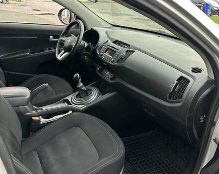 Серый Киа Sportage, объемом двигателя 1.7 л и пробегом 218 тыс. км за 10300 $, фото 14 на Automoto.ua