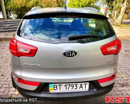 Киа Sportage 2013 в Херсоне на Automoto.ua Серый Киа Sportage, объемом двигателя 1.7 л и пробегом 97 тыс. км за 15000 $, фото 1 на Automoto.ua