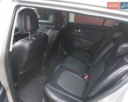 Серый Киа Sportage, объемом двигателя 2 л и пробегом 225 тыс. км за 13000 $, фото 10 на Automoto.ua