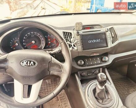 Серый Киа Sportage, объемом двигателя 1.7 л и пробегом 222 тыс. км за 11500 $, фото 3 на Automoto.ua
