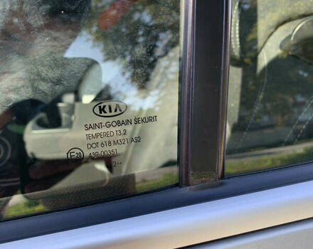 Серый Киа Sportage, объемом двигателя 2 л и пробегом 219 тыс. км за 13500 $, фото 13 на Automoto.ua