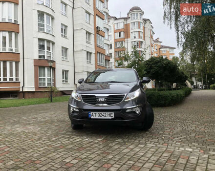 Серый Киа Sportage, объемом двигателя 2 л и пробегом 136 тыс. км за 15950 $, фото 1 на Automoto.ua