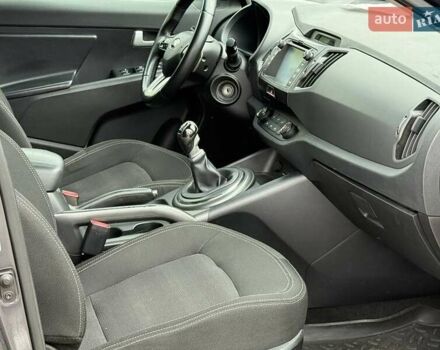 Серый Киа Sportage, объемом двигателя 1.7 л и пробегом 244 тыс. км за 11490 $, фото 11 на Automoto.ua