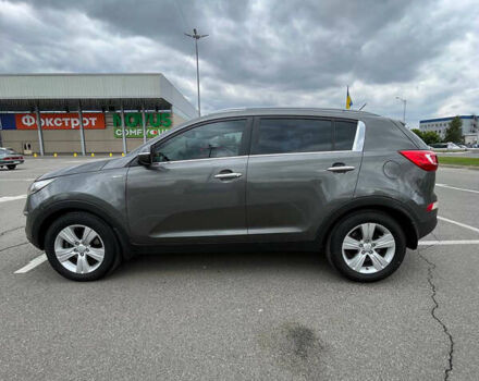 Сірий Кіа Sportage, об'ємом двигуна 2 л та пробігом 230 тис. км за 13200 $, фото 7 на Automoto.ua