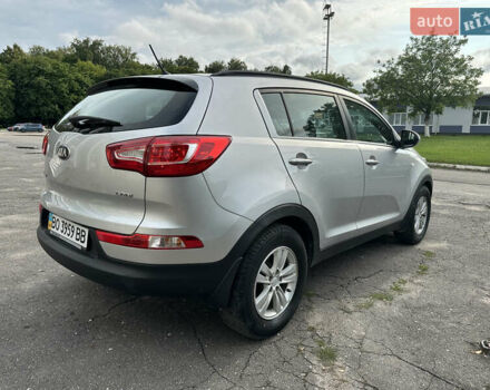 Серый Киа Sportage, объемом двигателя 1.7 л и пробегом 218 тыс. км за 10300 $, фото 4 на Automoto.ua