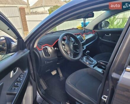 Сірий Кіа Sportage, об'ємом двигуна 2 л та пробігом 138 тис. км за 14200 $, фото 17 на Automoto.ua
