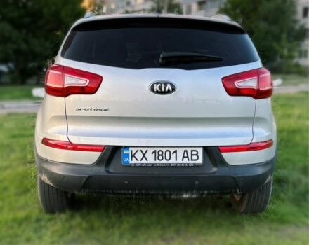 Серый Киа Sportage, объемом двигателя 2 л и пробегом 242 тыс. км за 12500 $, фото 5 на Automoto.ua