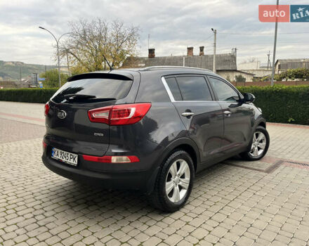 Киа Sportage 2013 в Могилев-Подольском на Automoto.ua Серый Киа Sportage, объемом двигателя 2 л и пробегом 229 тыс. км за 11900 $, фото 37 на Automoto.ua