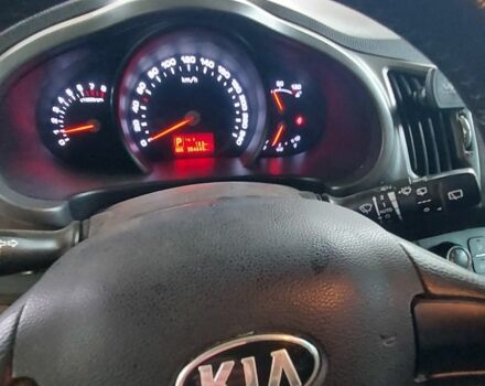 Киа Sportage 2013 в Славянске на Automoto.ua Серый Киа Sportage, объемом двигателя 2 л и пробегом 208 тыс. км за 9200 $, фото 6 на Automoto.ua
