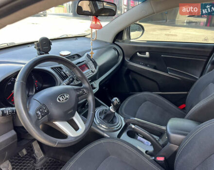 Кіа Sportage 2013 у Львові на Automoto.ua Сірий Кіа Sportage, об'ємом двигуна 1.7 л та пробігом 250 тис. км за 12700 $, фото 21 на Automoto.ua