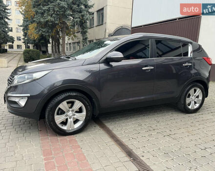 Киа Sportage 2013 в Могилев-Подольском на Automoto.ua Серый Киа Sportage, объемом двигателя 2 л и пробегом 229 тыс. км за 11900 $, фото 26 на Automoto.ua