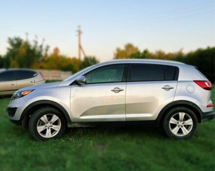 Серый Киа Sportage, объемом двигателя 2 л и пробегом 242 тыс. км за 12500 $, фото 2 на Automoto.ua