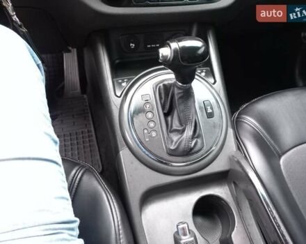 Серый Киа Sportage, объемом двигателя 2 л и пробегом 225 тыс. км за 13000 $, фото 15 на Automoto.ua