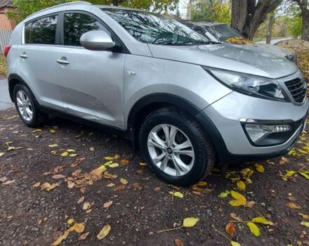 Киа Sportage 2013 в Славянске на Automoto.ua Серый Киа Sportage, объемом двигателя 2 л и пробегом 208 тыс. км за 9200 $, фото 1 на Automoto.ua