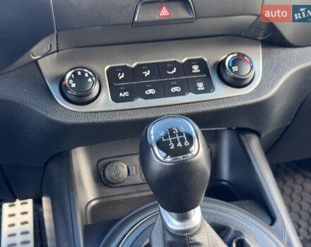 Серый Киа Sportage, объемом двигателя 1.69 л и пробегом 153 тыс. км за 12350 $, фото 42 на Automoto.ua