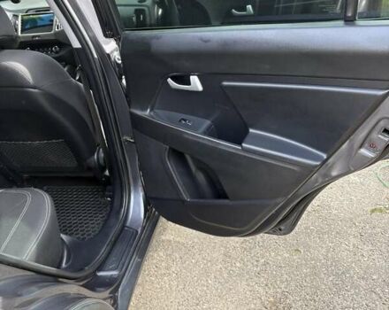 Сірий Кіа Sportage, об'ємом двигуна 1.69 л та пробігом 94 тис. км за 14000 $, фото 17 на Automoto.ua