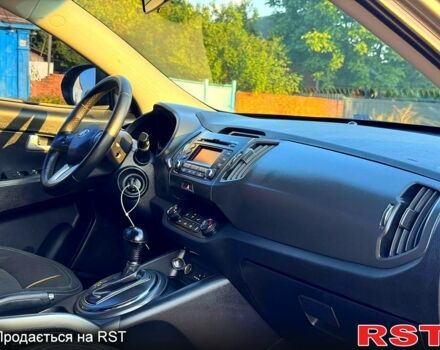 Серый Киа Sportage, объемом двигателя 2 л и пробегом 141 тыс. км за 12850 $, фото 8 на Automoto.ua