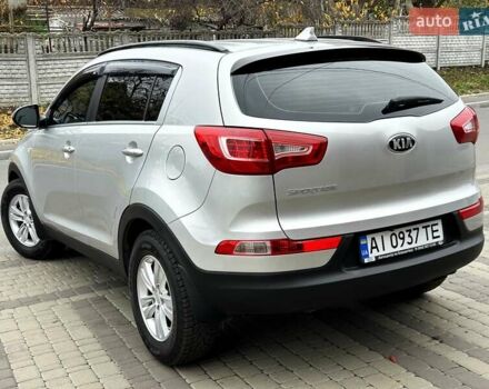 Серый Киа Sportage, объемом двигателя 2 л и пробегом 109 тыс. км за 13900 $, фото 10 на Automoto.ua
