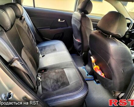 Киа Sportage 2013 в Херсоне на Automoto.ua Серый Киа Sportage, объемом двигателя 1.7 л и пробегом 97 тыс. км за 15000 $, фото 7 на Automoto.ua