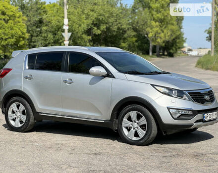 Серый Киа Sportage, объемом двигателя 1.7 л и пробегом 130 тыс. км за 11600 $, фото 5 на Automoto.ua