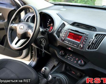 Киа Sportage 2013 в Харькове на Automoto.ua Серый Киа Sportage, объемом двигателя 1.7 л и пробегом 149 тыс. км за 12300 $, фото 6 на Automoto.ua