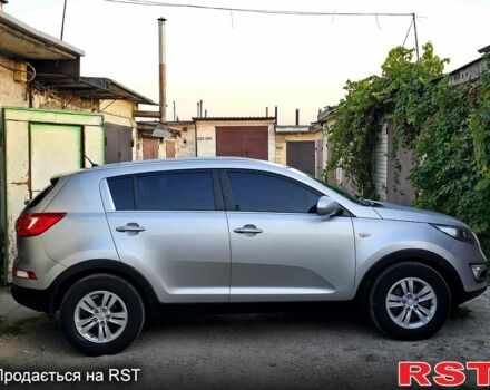 Киа Sportage 2013 в Харькове на Automoto.ua Серый Киа Sportage, объемом двигателя 1.7 л и пробегом 149 тыс. км за 12300 $, фото 4 на Automoto.ua