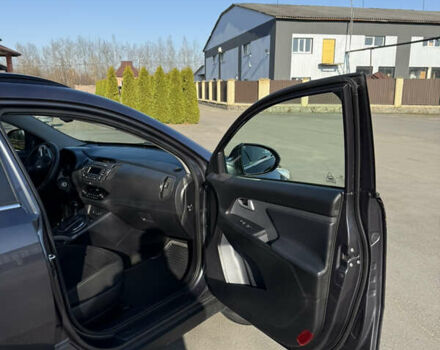 Серый Киа Sportage, объемом двигателя 2 л и пробегом 168 тыс. км за 13000 $, фото 14 на Automoto.ua
