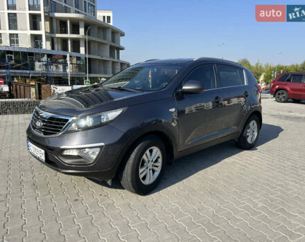 Кіа Sportage 2013 у Львові на Automoto.ua Сірий Кіа Sportage, об'ємом двигуна 1.7 л та пробігом 250 тис. км за 12700 $, фото 2 на Automoto.ua