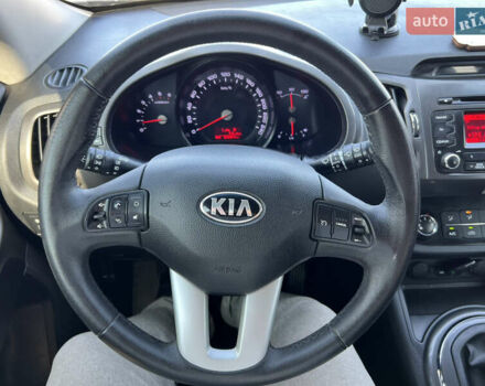 Кіа Sportage 2013 у Львові на Automoto.ua Сірий Кіа Sportage, об'ємом двигуна 1.7 л та пробігом 250 тис. км за 12700 $, фото 26 на Automoto.ua