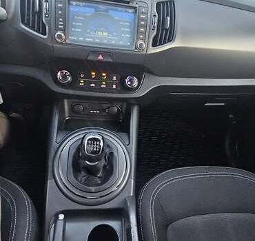 Серый Киа Sportage, объемом двигателя 1.7 л и пробегом 202 тыс. км за 12700 $, фото 16 на Automoto.ua