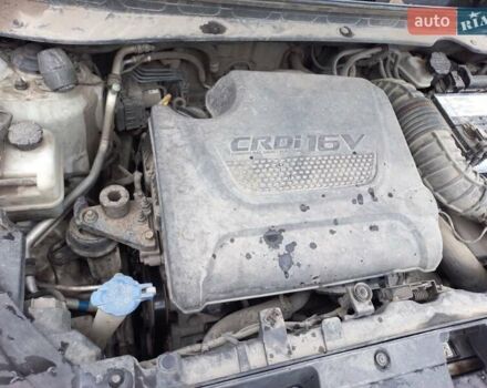 Серый Киа Sportage, объемом двигателя 2 л и пробегом 225 тыс. км за 13000 $, фото 20 на Automoto.ua