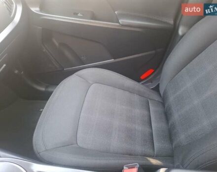 Сірий Кіа Sportage, об'ємом двигуна 2.36 л та пробігом 212 тис. км за 11900 $, фото 16 на Automoto.ua