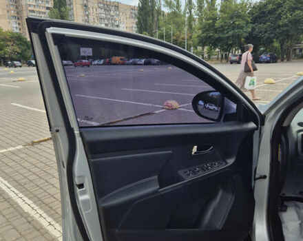 Сірий Кіа Sportage, об'ємом двигуна 2 л та пробігом 93 тис. км за 14150 $, фото 9 на Automoto.ua