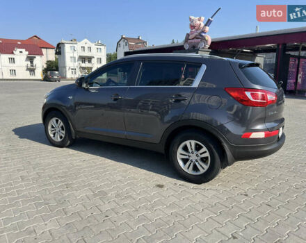 Кіа Sportage 2013 у Львові на Automoto.ua Сірий Кіа Sportage, об'ємом двигуна 1.7 л та пробігом 250 тис. км за 12700 $, фото 10 на Automoto.ua