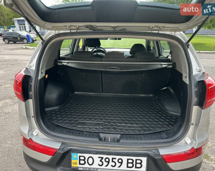 Киа Sportage 2013 в Волочиске на Automoto.ua Серый Киа Sportage, объемом двигателя 1.7 л и пробегом 215 тыс. км за 10800 $, фото 17 на Automoto.ua