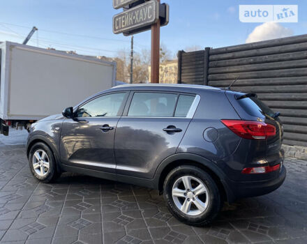 Серый Киа Sportage, объемом двигателя 1.7 л и пробегом 70 тыс. км за 14600 $, фото 2 на Automoto.ua