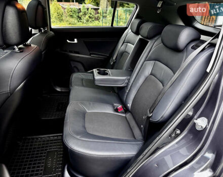 Серый Киа Sportage, объемом двигателя 2 л и пробегом 266 тыс. км за 15600 $, фото 60 на Automoto.ua
