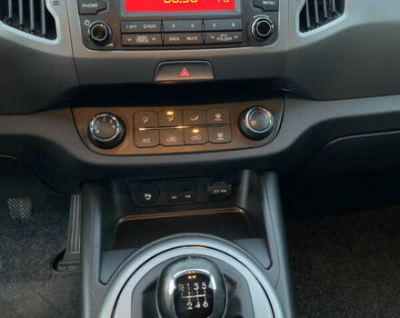 Сірий Кіа Sportage, об'ємом двигуна 1.7 л та пробігом 275 тис. км за 13000 $, фото 20 на Automoto.ua