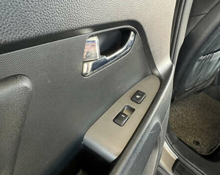 Серый Киа Sportage, объемом двигателя 2 л и пробегом 209 тыс. км за 14700 $, фото 24 на Automoto.ua