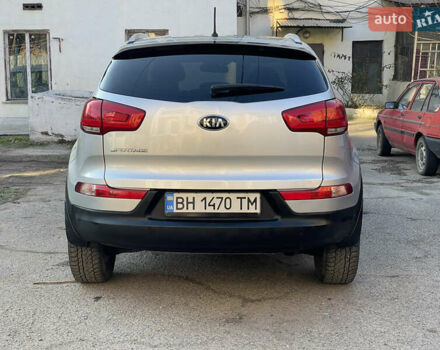 Серый Киа Sportage, объемом двигателя 2 л и пробегом 120 тыс. км за 13700 $, фото 5 на Automoto.ua