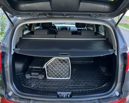 Серый Киа Sportage, объемом двигателя 2 л и пробегом 190 тыс. км за 15500 $, фото 21 на Automoto.ua