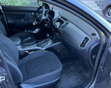 Серый Киа Sportage, объемом двигателя 2 л и пробегом 190 тыс. км за 15500 $, фото 5 на Automoto.ua