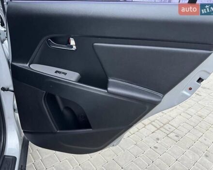 Серый Киа Sportage, объемом двигателя 2 л и пробегом 161 тыс. км за 13999 $, фото 33 на Automoto.ua