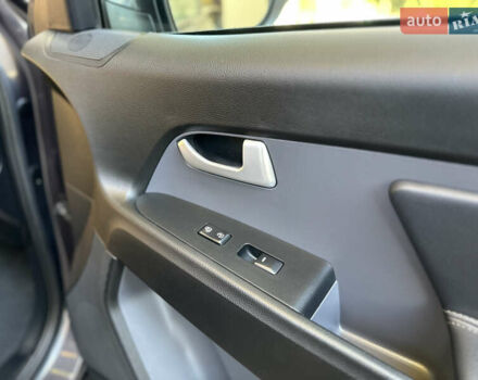 Серый Киа Sportage, объемом двигателя 2 л и пробегом 197 тыс. км за 14599 $, фото 114 на Automoto.ua